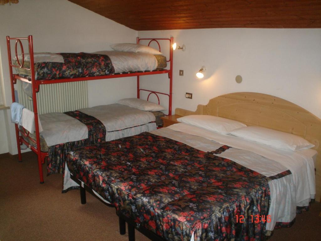 Garni Villa Cecilia Mazzin Szoba fotó