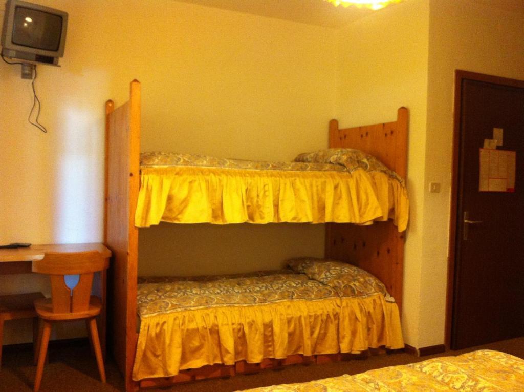Garni Villa Cecilia Mazzin Szoba fotó