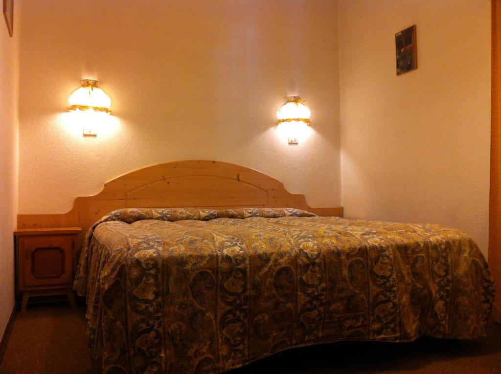 Garni Villa Cecilia Mazzin Szoba fotó